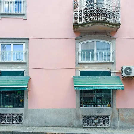 Historic House In A Lovely Square At Center Apartamento
