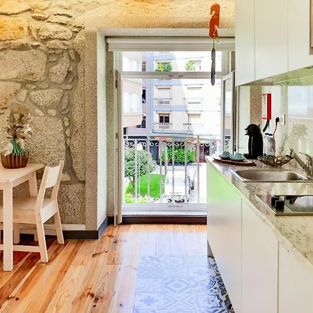 Historic House In A Lovely Square At Center Apartamento Oporto